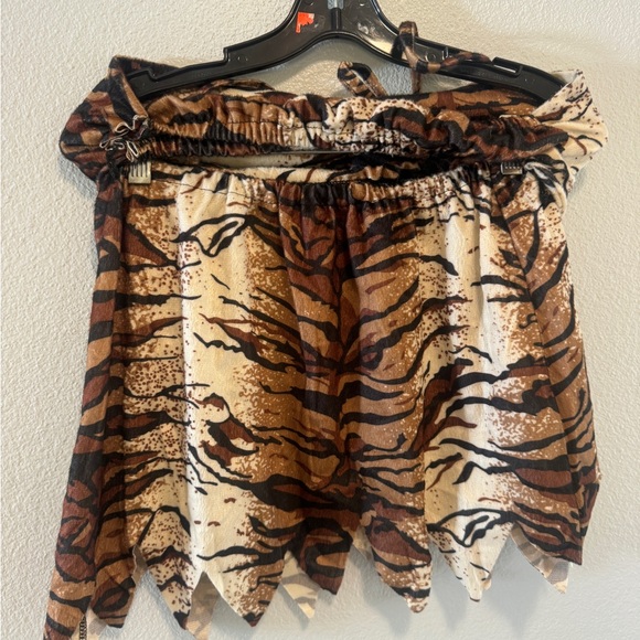 Cave woman costume - Picture 3 of 11